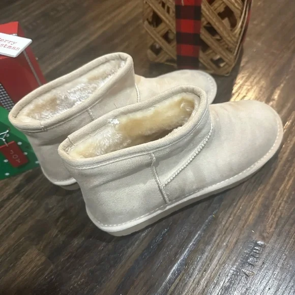 Arizona Jean Company Winter Booties Woman’s Size 8 - Picture 4 of 8